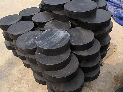涟源市板式橡胶支座由若干层橡胶片与薄钢板经加压硫化